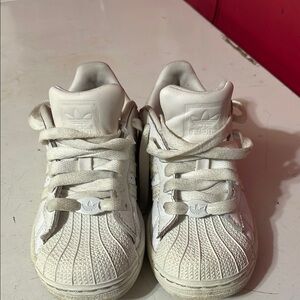 Adidas White Slippers with Classic‎ Design